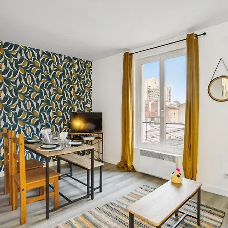 Bluestay 142 - Charming Apartment
